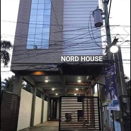 Nord House Laoag Hostel Buitenkant foto