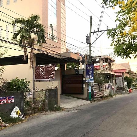 Nord House Laoag Hostel Buitenkant foto