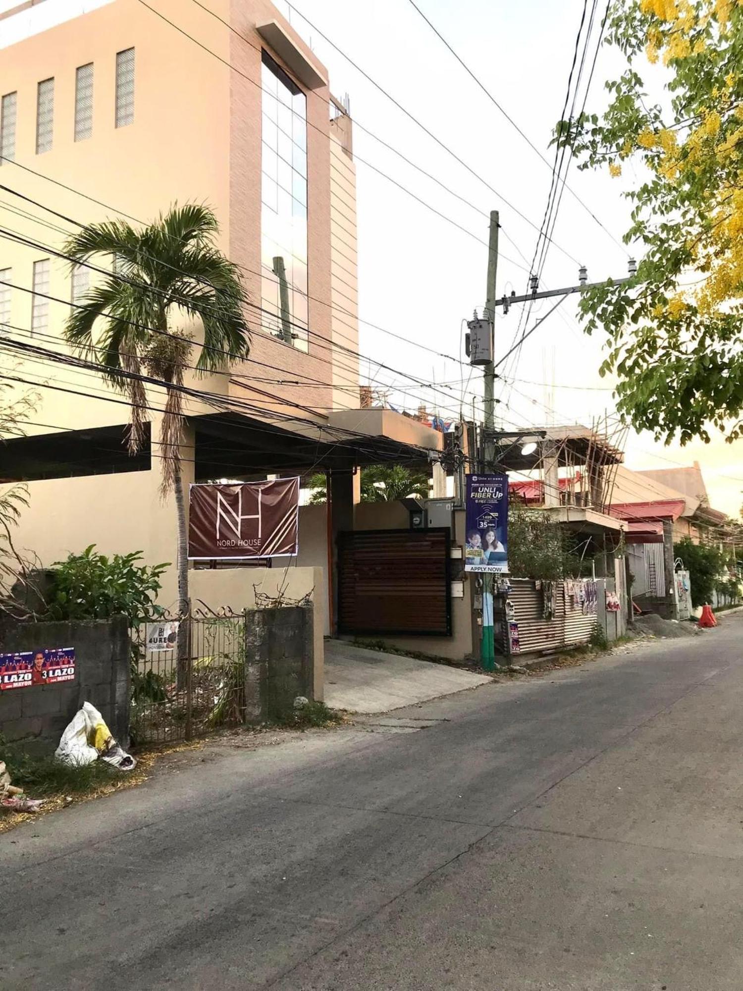 Nord House Laoag Hostel Buitenkant foto